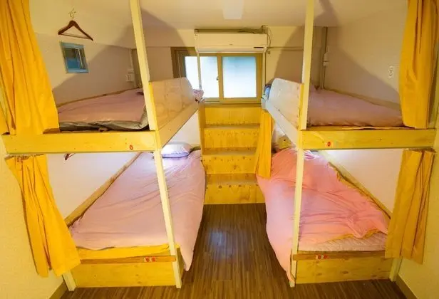 Economy Oda, Birden Çok Yatak (8-person)