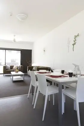 Standard Apart Daire, 6 Yatak Odası