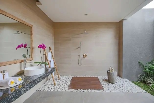 Villa, 4 Yatak Odası, Havuz Manzaralı