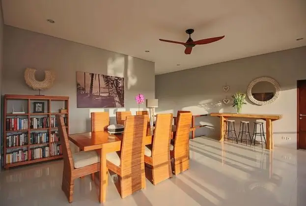 Villa, 4 Yatak Odası, Havuz Manzaralı