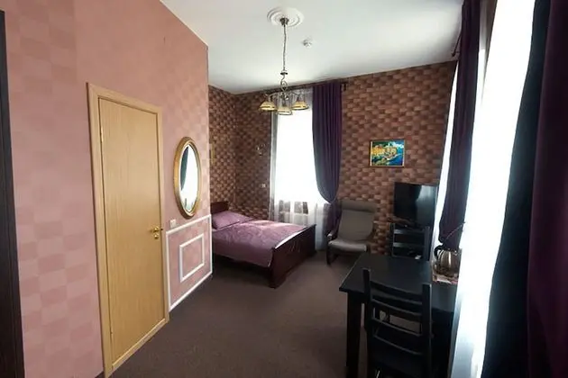 Comfort Tek Büyük Yataklı Oda