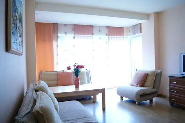 Stüdyo, Avlu Manzaralı