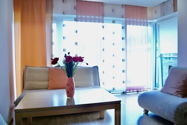 Stüdyo, Avlu Manzaralı