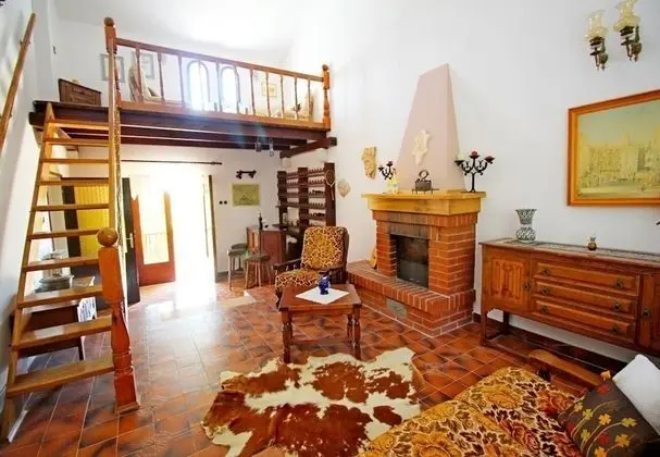 Ev (UzLu - close to the sea & relaxing - )