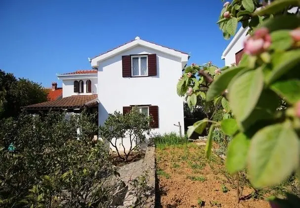 Ev (UzLu - close to the sea & relaxing - )