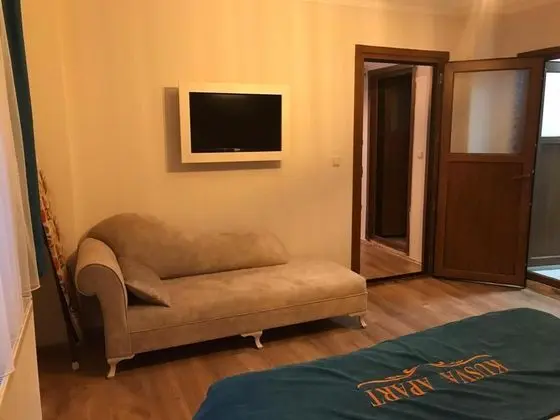 1+1 Apart Daire, Göl Manzaralı, Balkonlu