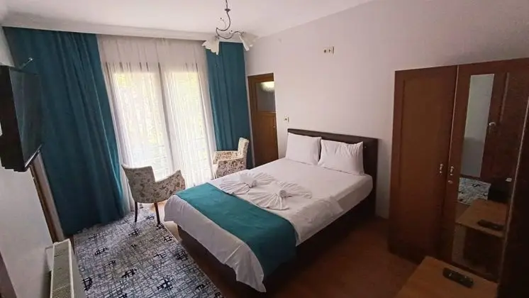 Standart Çift Kişilik Oda, Bahçe Manzaralı