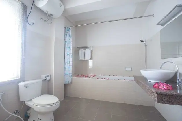 Deluxe Üç Kişilik Oda