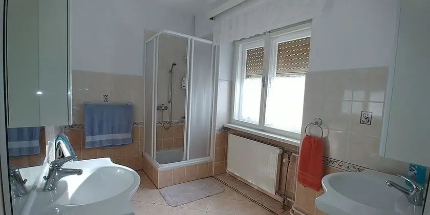 Apart Daire, 2 Büyük (Queen) Boy Yatak