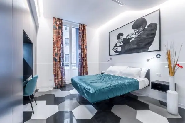 Senior Tek Büyük Yataklı Oda