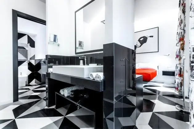 Senior Tek Büyük Yataklı Oda