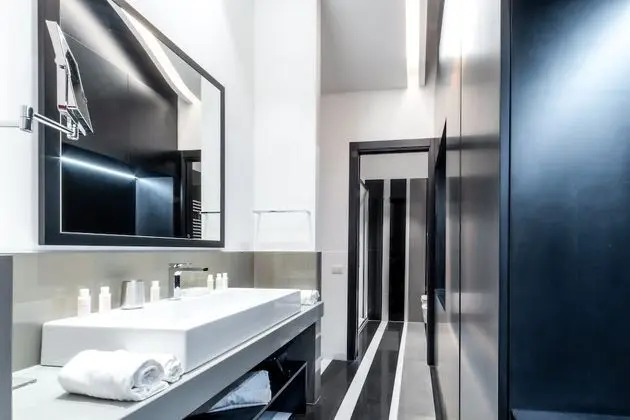 Senior Tek Büyük Yataklı Oda