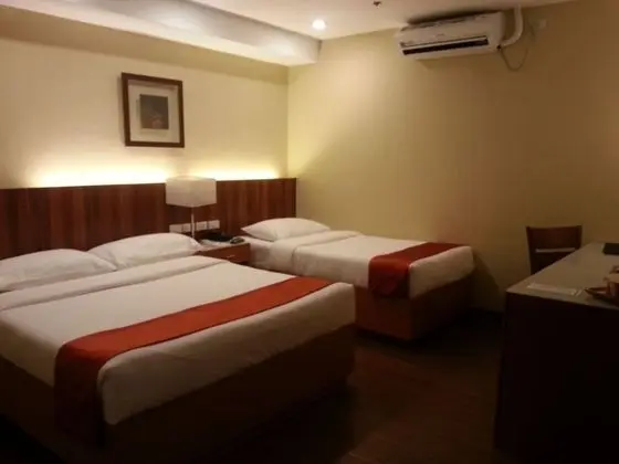 Superior Trio Room (NO VIEW)
