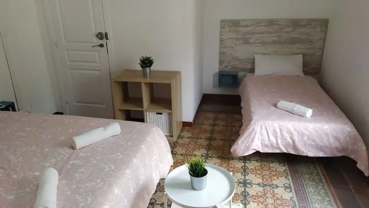 Economy Dört Kişilik Oda, Ortak Banyo