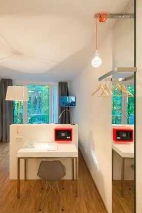 Comfort Tek Büyük Yataklı Oda, Teras, Bahçe Manzaralı