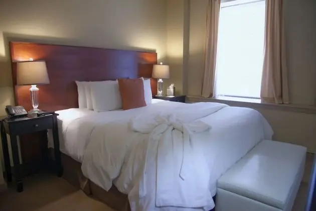 Çatı Katı (Loft), 1 En Büyük (King) Boy Yatak