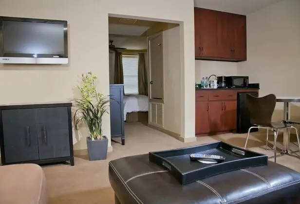 Çatı Katı (Loft), 1 En Büyük (King) Boy Yatak