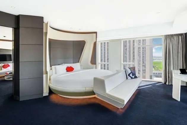 Süit (Round Bed V Suite)
