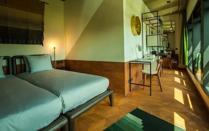 Comfort Tek Büyük Yataklı Oda
