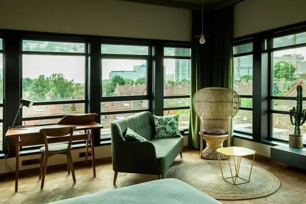 Deluxe Tek Büyük Yataklı Oda