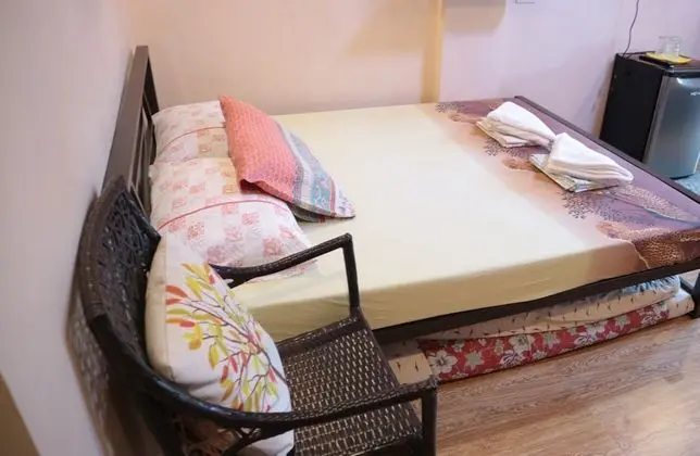 Üç Kişilik Oda (with Bathroom 1)