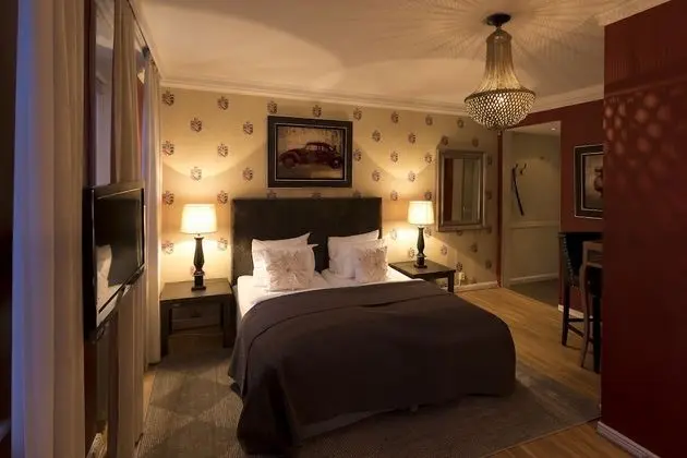 Standard Oda, 1 Büyük (Queen) Boy Yatak, Sigara İçilmez