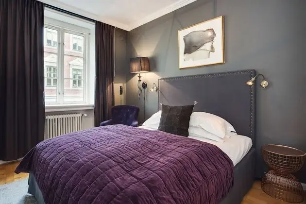 Standard Oda, 1 Büyük (Queen) Boy Yatak, Sigara İçilmez