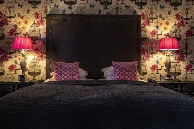 Standard Oda, 1 Büyük (Queen) Boy Yatak, Sigara İçilmez