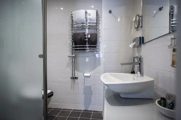 Standard Oda, 1 Büyük (Queen) Boy Yatak, Sigara İçilmez