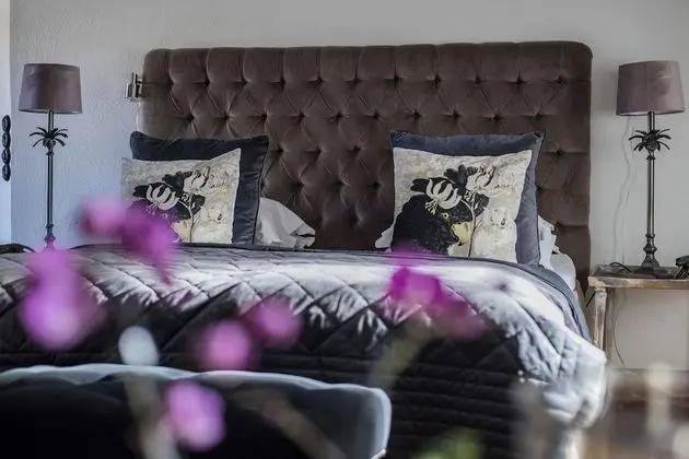 Süit, 1 En Büyük (King) Boy Yatak, Sigara İçilmez, Küvet