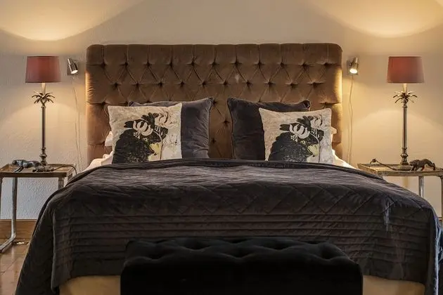 Süit, 1 En Büyük (King) Boy Yatak, Sigara İçilmez, Küvet