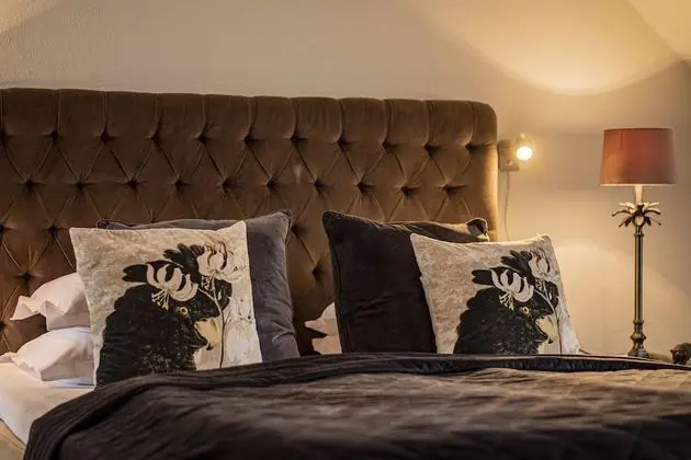 Süit, 1 En Büyük (King) Boy Yatak, Sigara İçilmez, Küvet