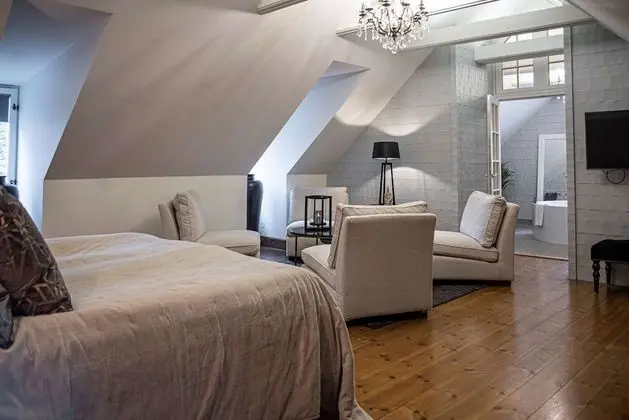 Süit, 1 En Büyük (King) Boy Yatak, Sigara İçilmez, Küvet