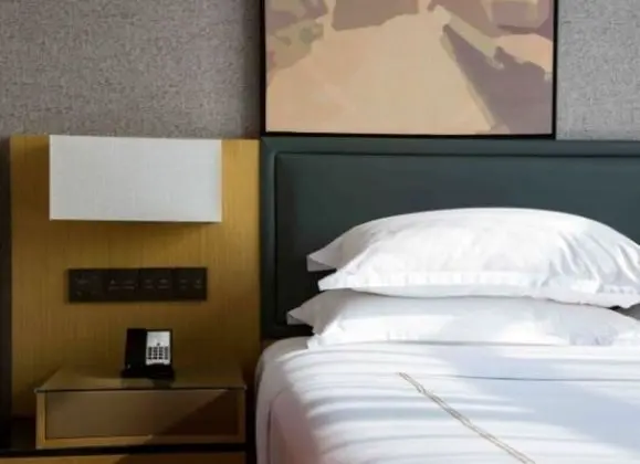 Business Tek Büyük Yataklı Oda