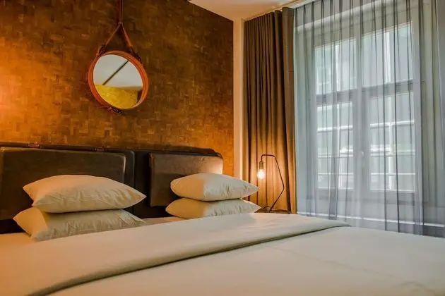 Comfort Tek Büyük veya İki Ayrı Yataklı Oda
