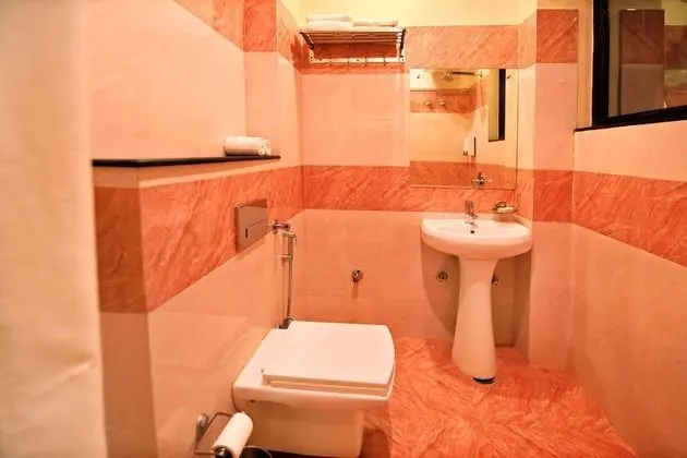 Premium Tek Büyük Yataklı Oda