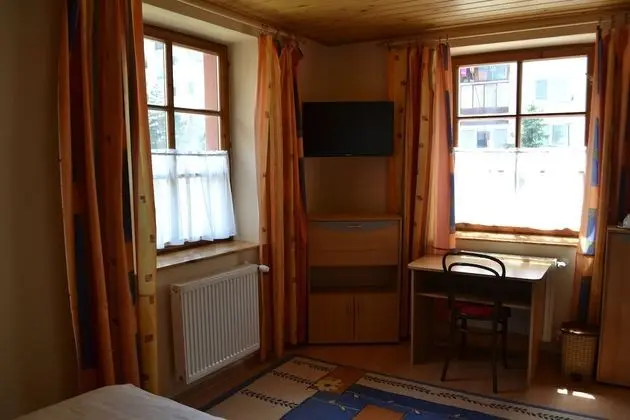 Basic Tek Büyük Yataklı Oda