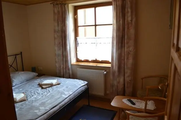 Basic Tek Büyük Yataklı Oda