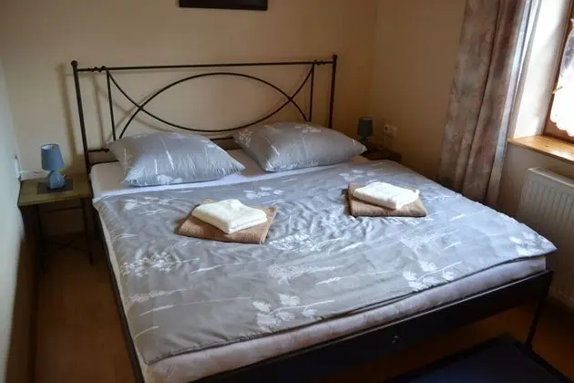 Basic Tek Büyük Yataklı Oda