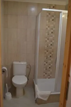 Basic Tek Büyük Yataklı Oda