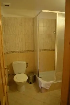 Basic Tek Büyük Yataklı Oda