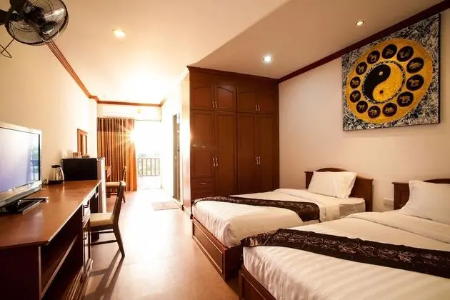 Deluxe Üç Kişilik Oda, Balkon, Şehir Manzaralı