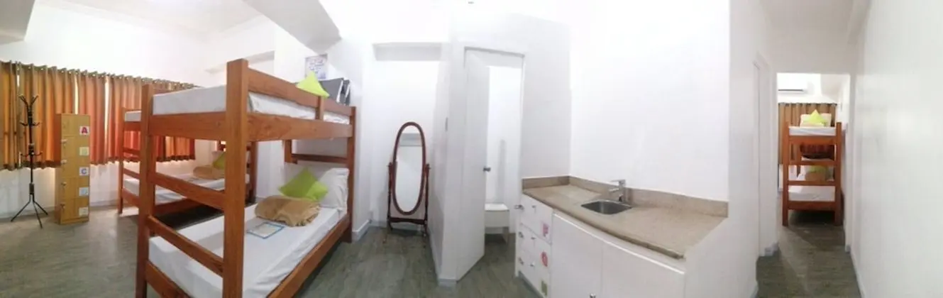 Ortak Ranzalı Oda, Karma Ranzalı Oda, Sigara İçilmez (1 Bed in an 8-Bed)