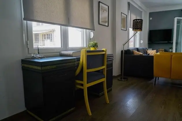 City Apart Daire, Teras