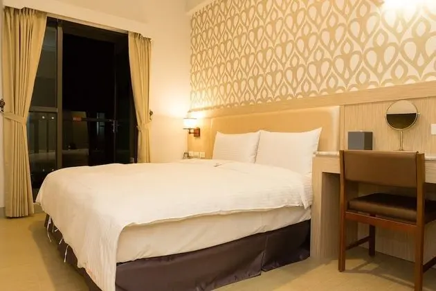 Business Tek Büyük Yataklı Oda, 1 Büyük (Queen) Boy Yatak, Balkon, Şehir Manzaralı
