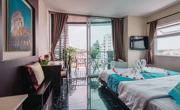 Deluxe Tek Büyük Yataklı Oda