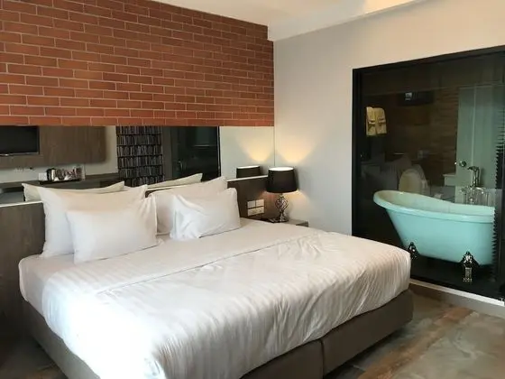 Executive Oda, Balkon
