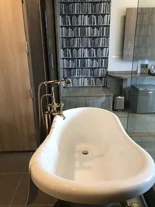 Executive Oda, Balkon