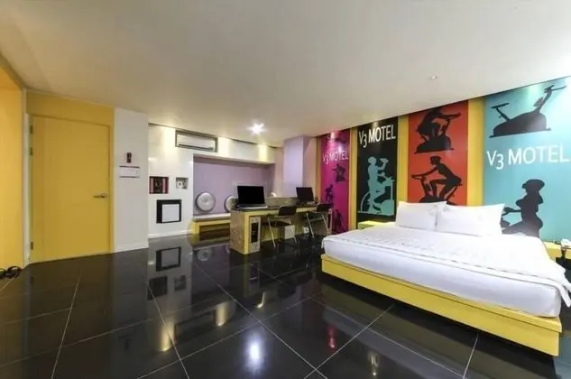 Luxury Tek Büyük Yataklı Oda