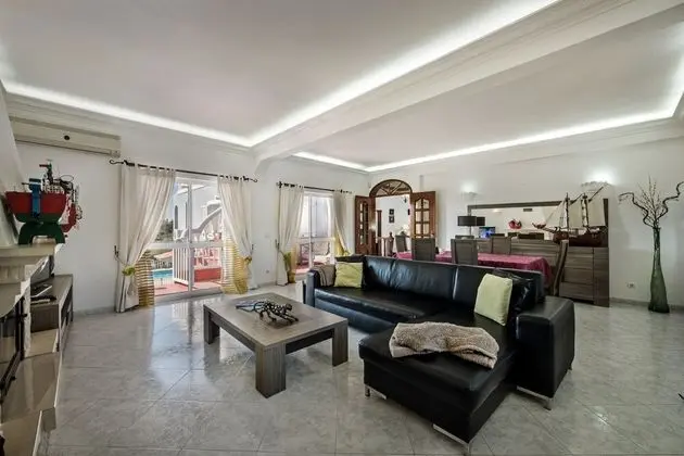 Villa, 5 Yatak Odası, Balkon